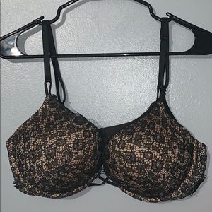 Victoria’s Secret bombshell bra